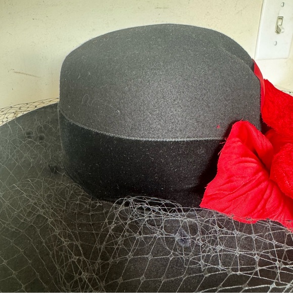 Vintage Black Wool Hat with Red Floral Detail and Black Netting - Picture 5 of 11